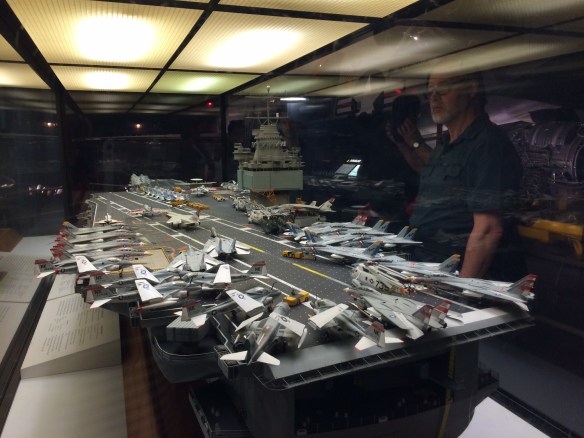 Le porte-avion USS en miniature