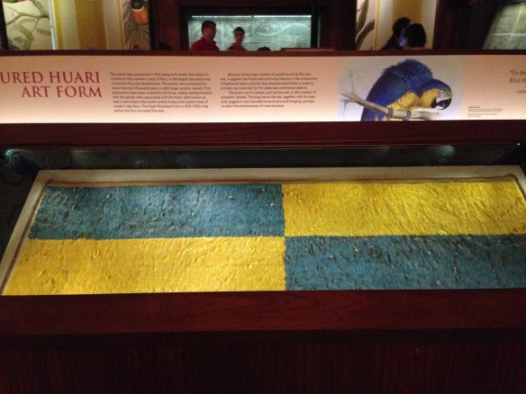 Une tapisserie en plume d'hara !